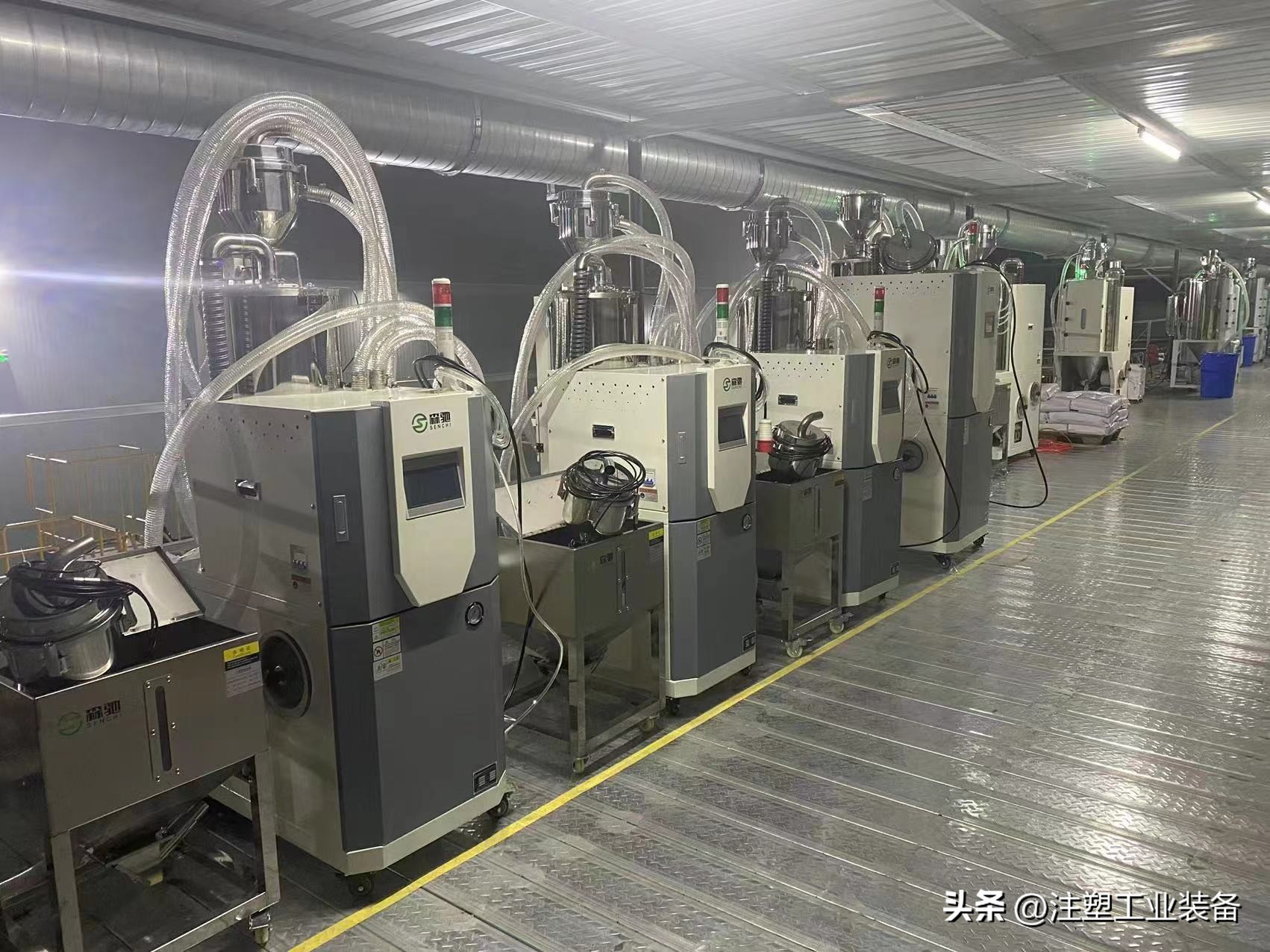 空压机除湿干燥机原理,三机一体除湿干燥机的吸料原理