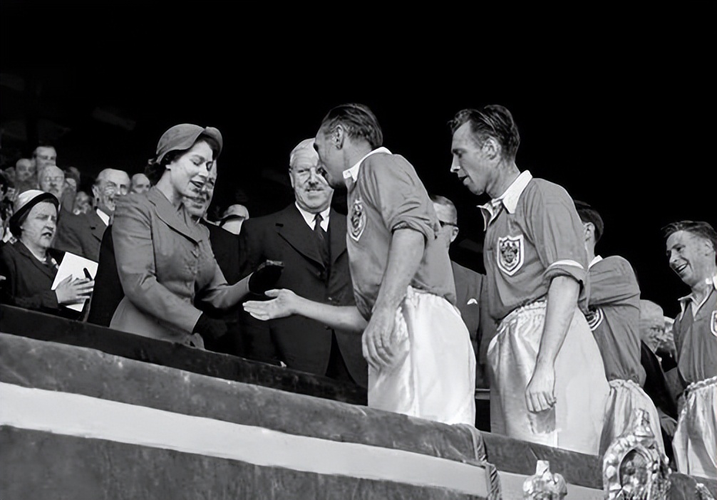 别让科技毁了世界杯,世界杯黑科技有哪些