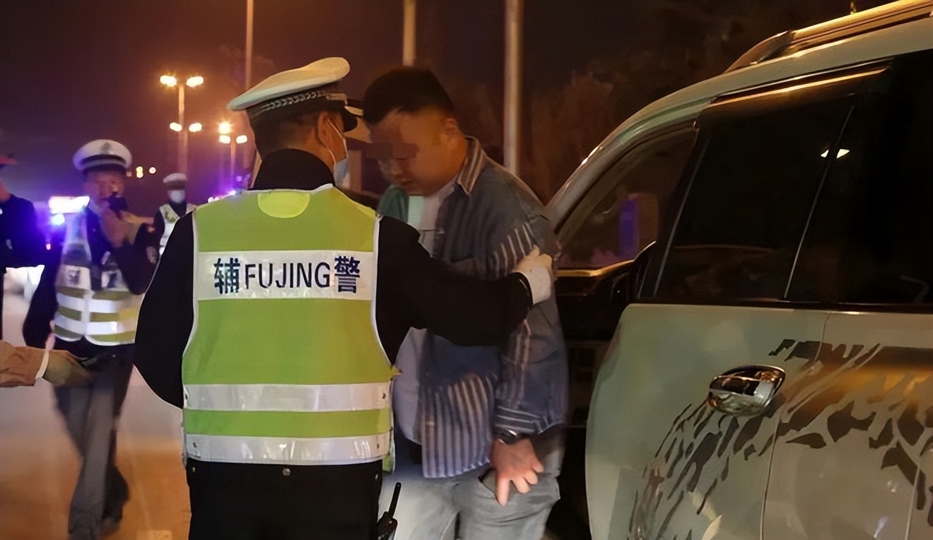 喝完酒后多久可以开车不属于酒驾,酒后几小时能开车不算酒驾