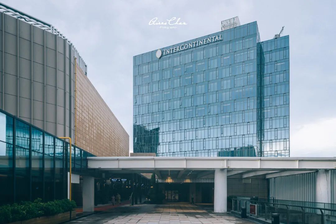 它是岭南花园的代表作，更是华南洲际的新旗舰