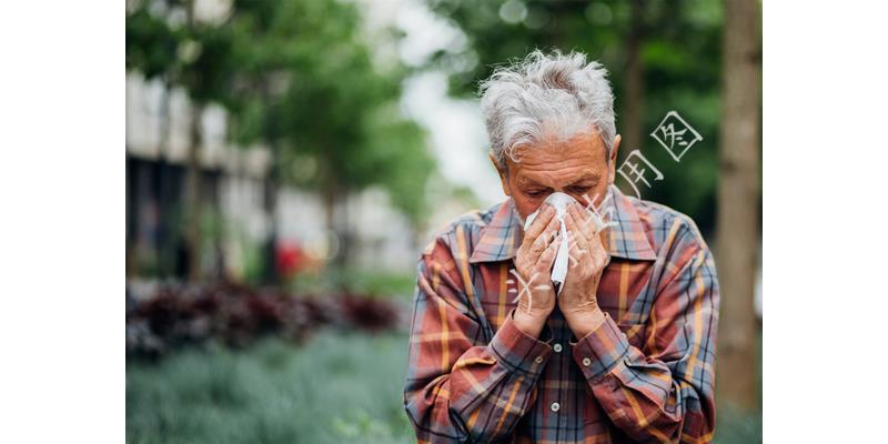 年年过生日女儿都迟到,今年我去接她,到门口后我愣了,默默离开
