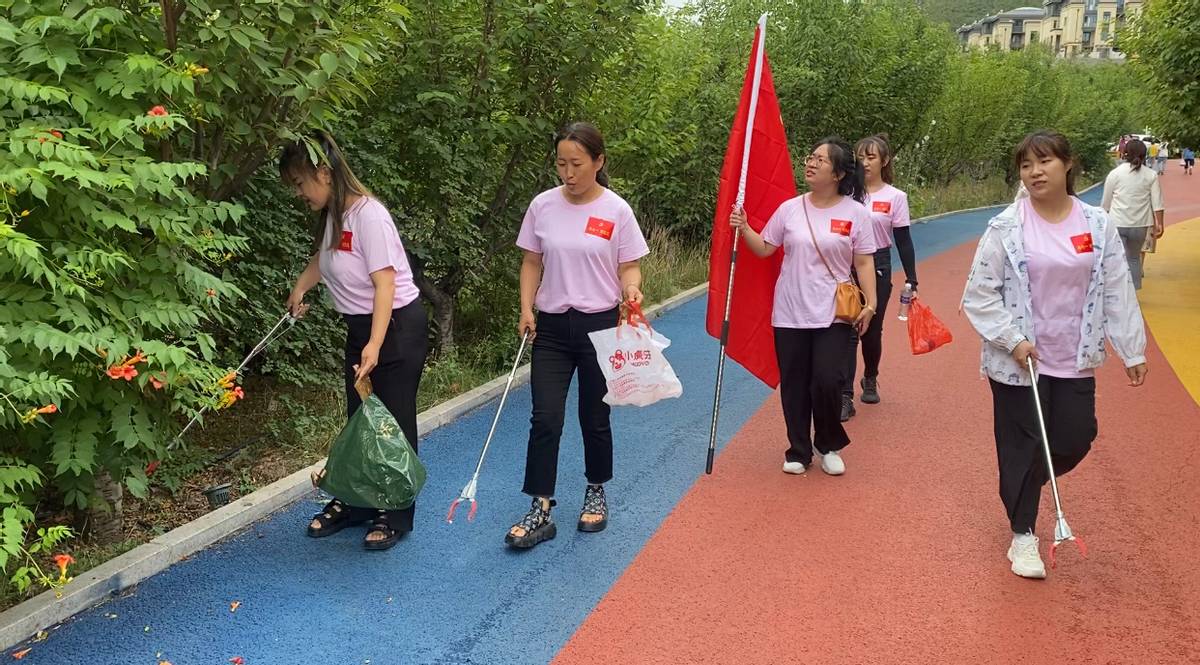 庆七一颂党恩争先锋创佳绩,社区庆七一忆初心颂党恩文艺汇演