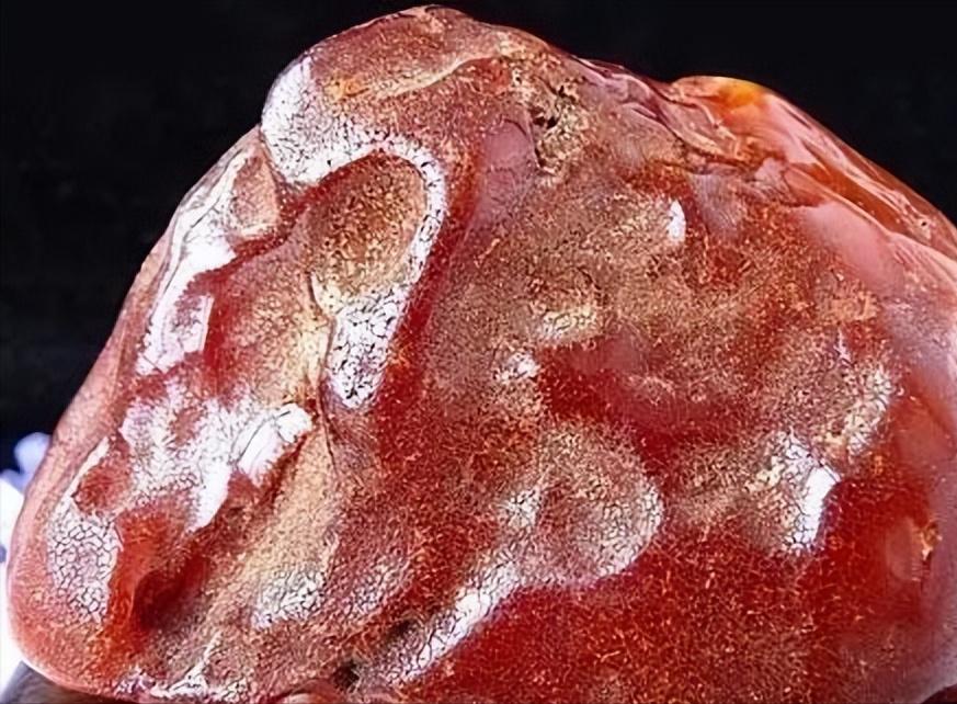 乌克兰琥珀与俄罗斯琥珀区别,俄罗斯琥珀蜜蜡怎么鉴定