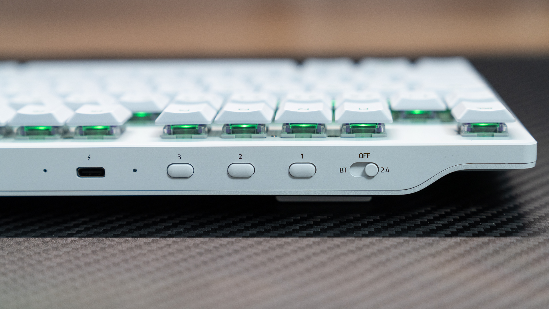 雷蛇v2键盘金蝎,雷蛇噬魂金蝎v2键盘的缺陷有哪些