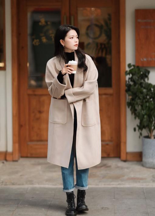 小脚裤马丁靴穿搭,牛仔裤马丁靴搭配女生腿粗冬季