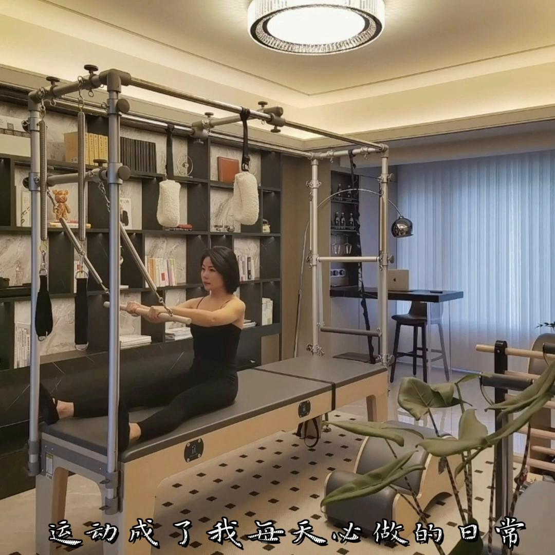 中年妇女如何练肩部力量,肩部训练可以改善高低肩