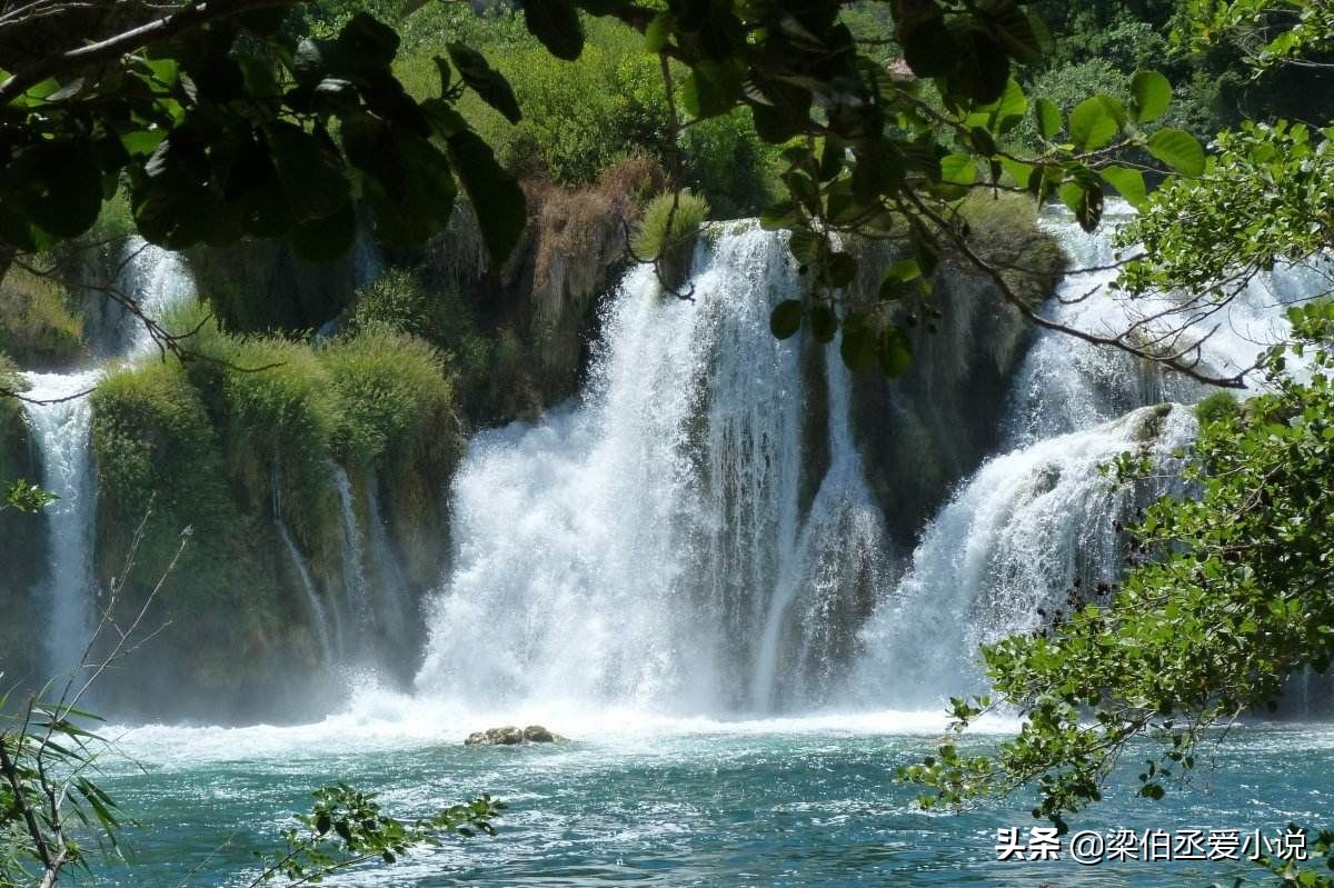 年轻时候的爱情,年轻时候的爱情文案