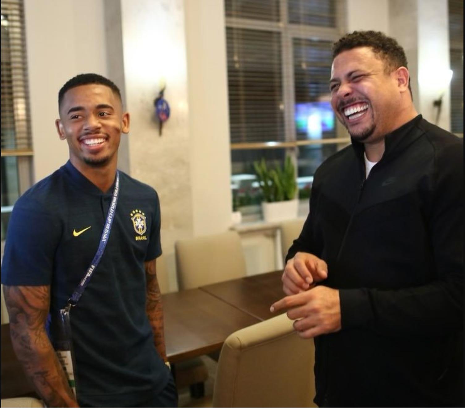 罗纳尔多请巴西队吃烤肉撒盐哥,大罗请巴西队吃牛排撒盐哥