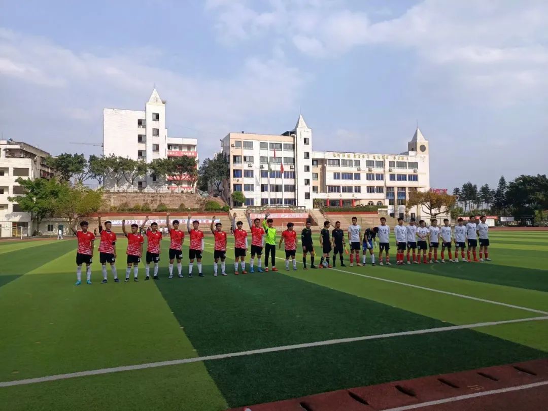 眉山市齐通中学足球比赛,洪雅2024年中小学生田径运动会