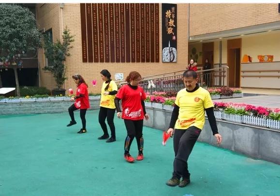 一毽倾心,一毽倾心越南