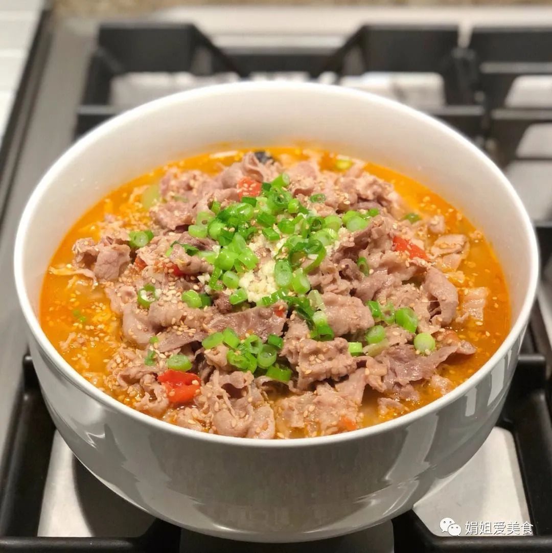 西红柿跟柿子是一样的吗,西红柿和番茄一个味道