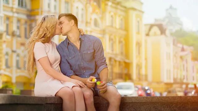 睡前怎么撩女生想你一整夜,睡前怎样撩男生心动