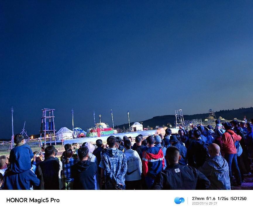 荣耀magic5pro玩王者画面很大,荣耀magic5pro拍照有舞台光功效吗