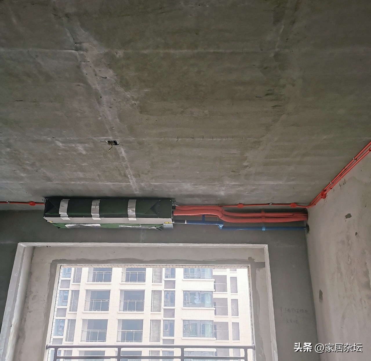 看了3家空调，终于明白10000多元的风管机和5000多元柜体机的区别