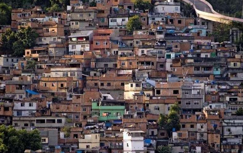 中国和巴西的人均GDP非常接近，但为什么巴西工业基础差那么多？