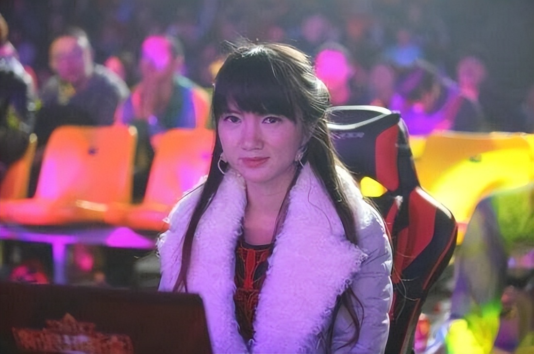 Dota2-连LGD都在“为爱发电”？ruru表示：LOL成绩差但却能赚钱