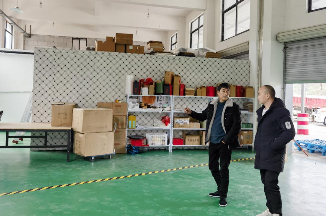 竹笋成熟采收忙村民增收致富乐,竹乡临安春笋批量上市