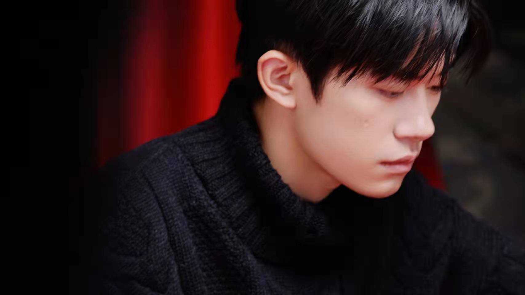 被央视点名表扬，逐渐成为青年演员的代表，易烊千玺凭的是什么？