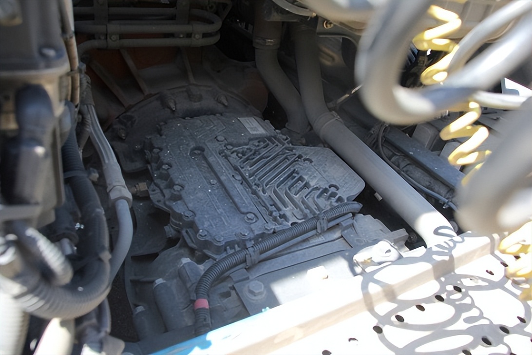 夫妻同心其利断金!开上欧曼银河580成就杨大哥夫妇“钱”里*途征**