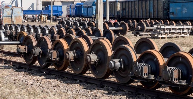 中国神车24号电力机车视频,中国神24电力机车