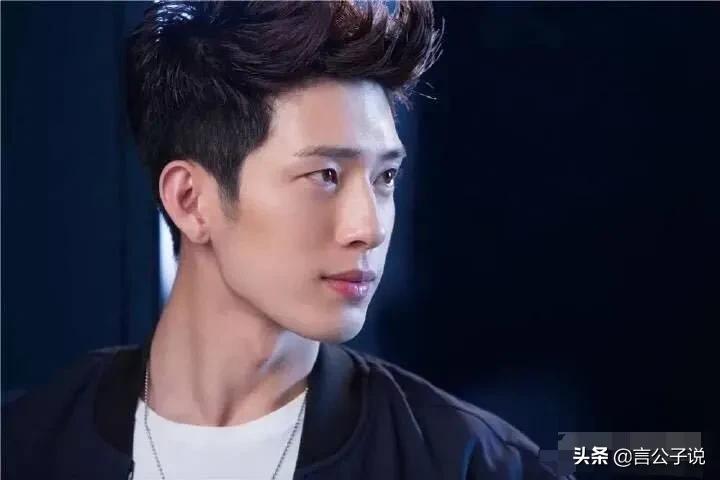 娱乐圈9位大长脸男星,近期很火的男星大长脸