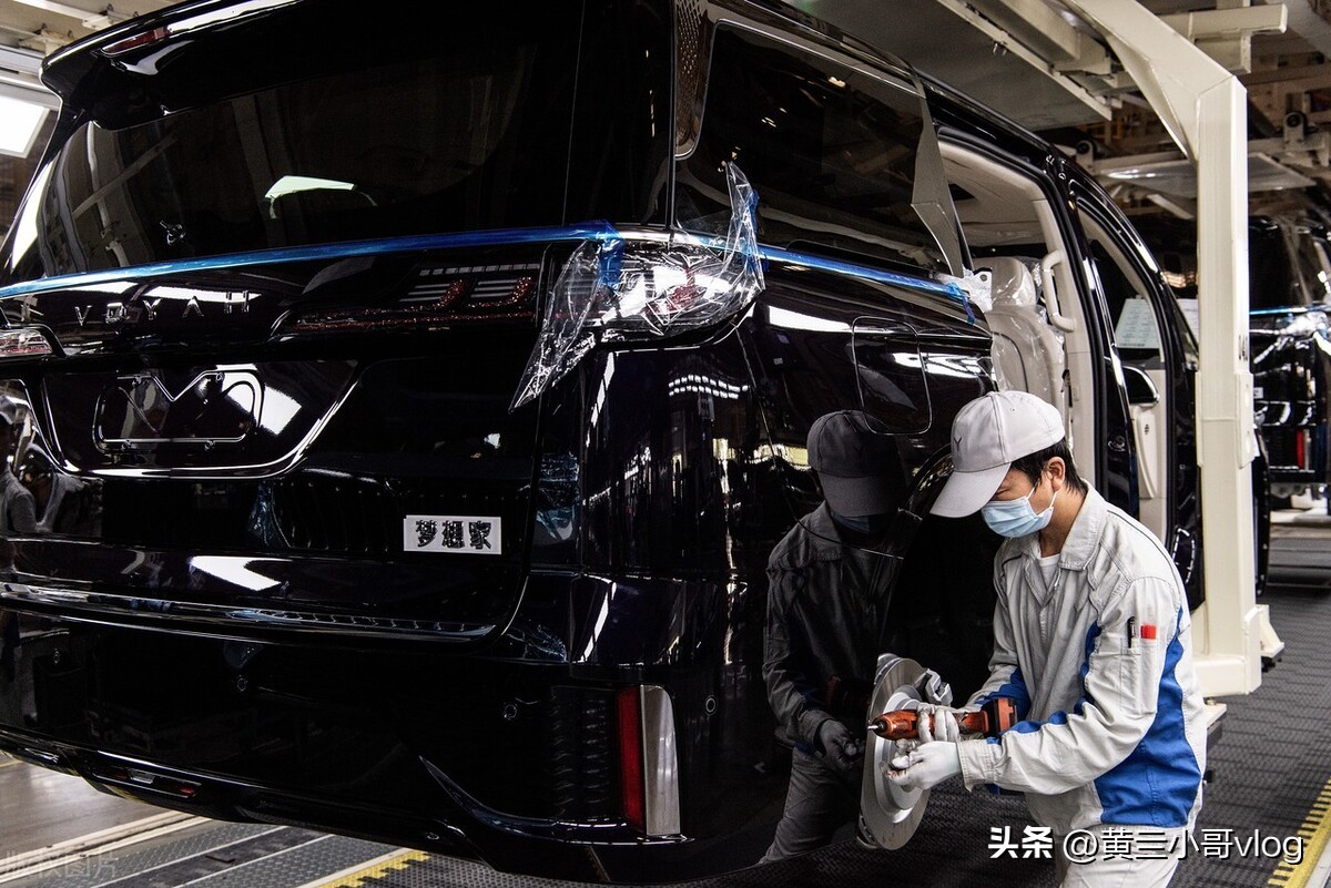 人生第一辆家用明星保姆车,岚图梦想家保姆车价格