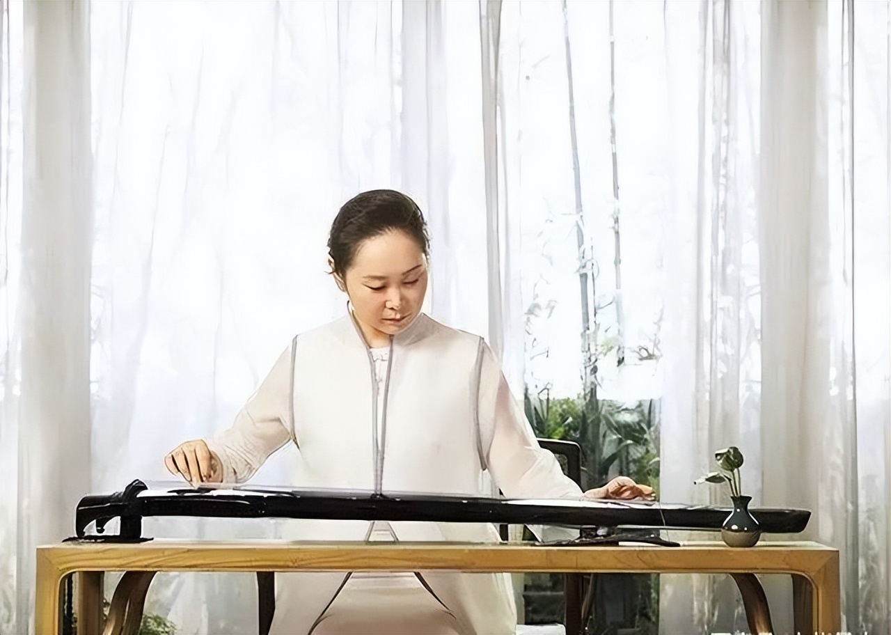 他靠卖豆腐起家坐拥半城财产,他卖豆腐起家