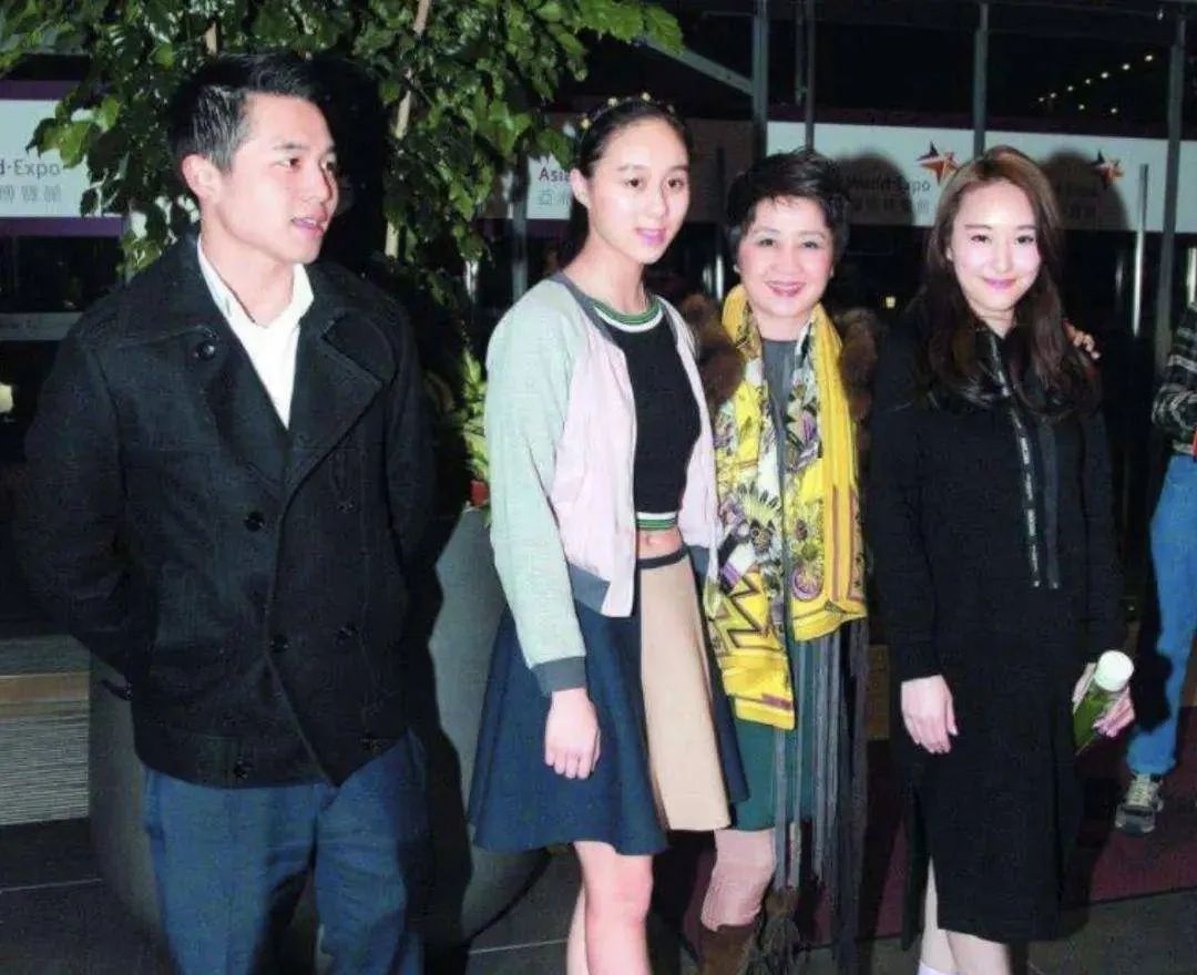 赌王情史三姨太,赌王千金何超云与消防员