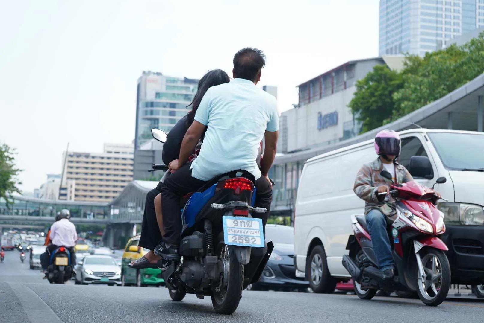 泰国生活的点点滴滴,泰国工作的真实生活