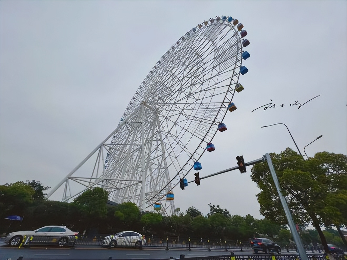 南昌最大的摩天轮十大排名,目前中国最高的摩天轮南昌之星
