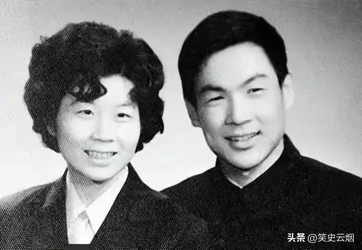 大儿子楼盘烂尾小儿子砸了招牌,大儿子房子被砸