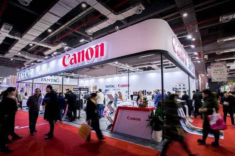 佳能尼康和徕卡,佳能尼康简史