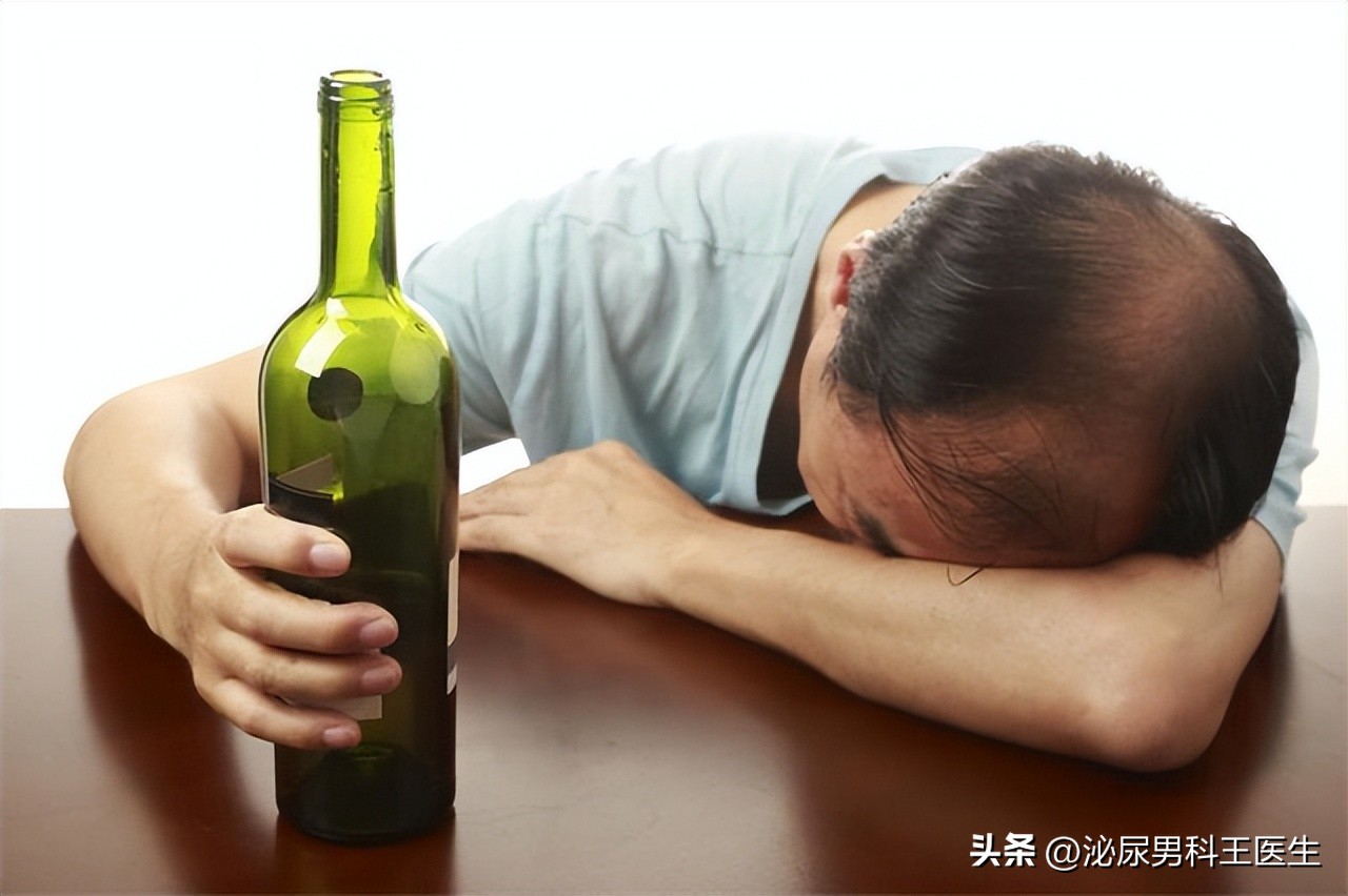 拉小便总是分叉男性,男性小便分叉怎么治疗