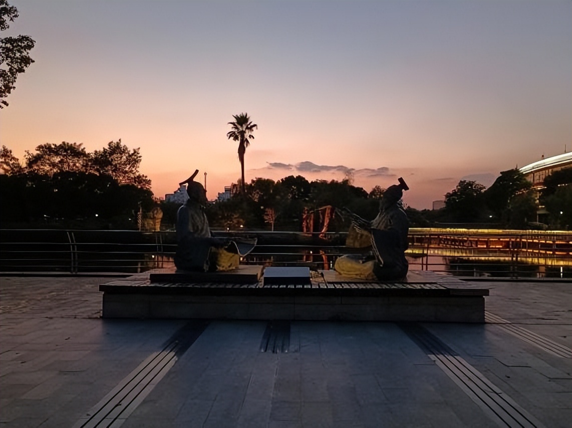 晚上艾灸失眠怎么办,艾条对失眠有效吗