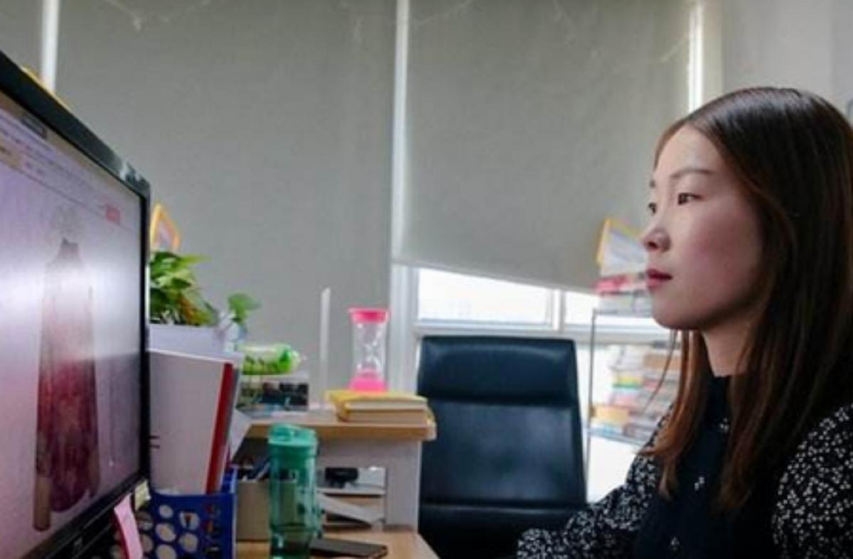 95后寿衣模特淘宝店叫什么名字,95后淘宝寿衣女模特