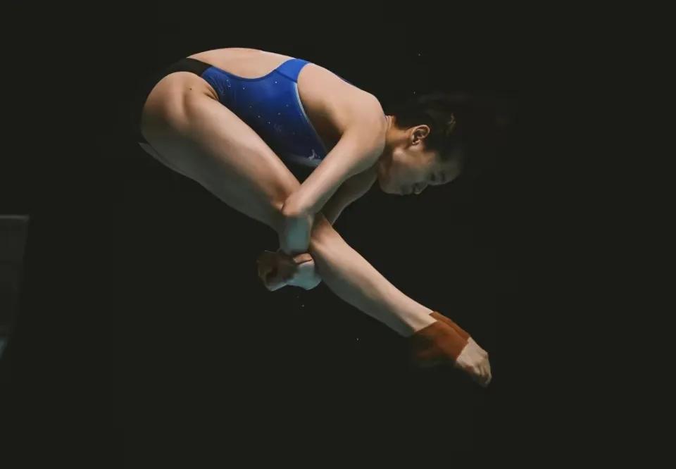 世界冠军全红婵跳水视频,全红婵是世界跳水冠军吗