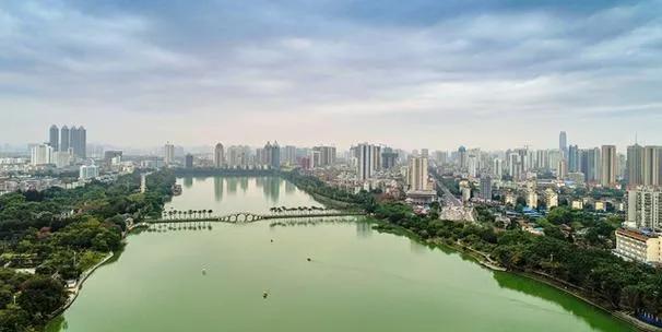 南宁水果批发回来卖利润有多少,10万做水果批发生意