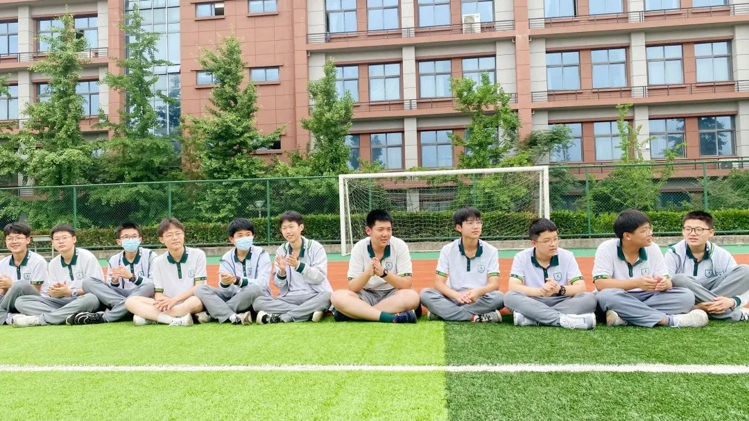 “足”够精彩，只“茵”热爱！栖霞区这所初中足球赛迎来决赛！