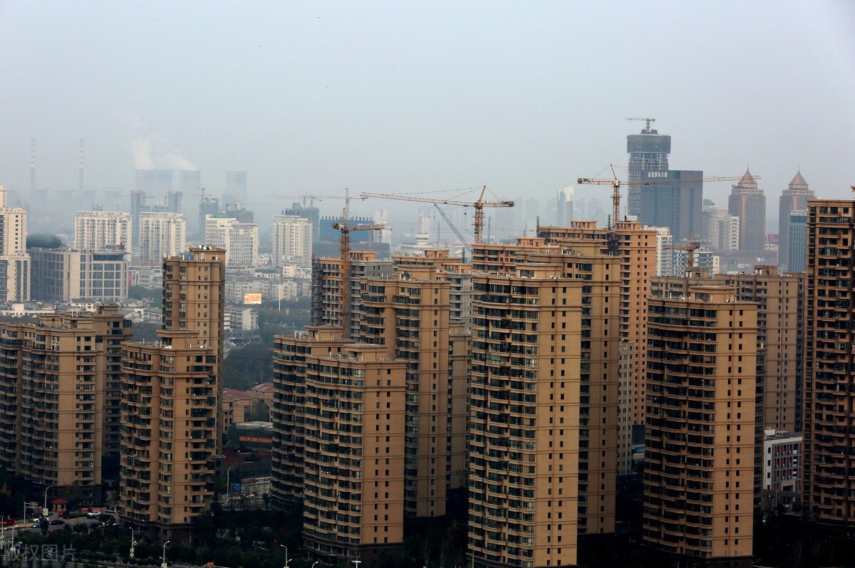 珠海楼市，东强西弱，冰火两重天，近3万套的库存何去何从