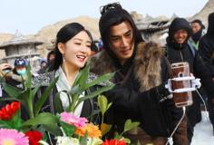 资本*绑捆**杨幂：为3亿吃牛肉，怼刘敏涛暴露人品，因王鸥成笑话