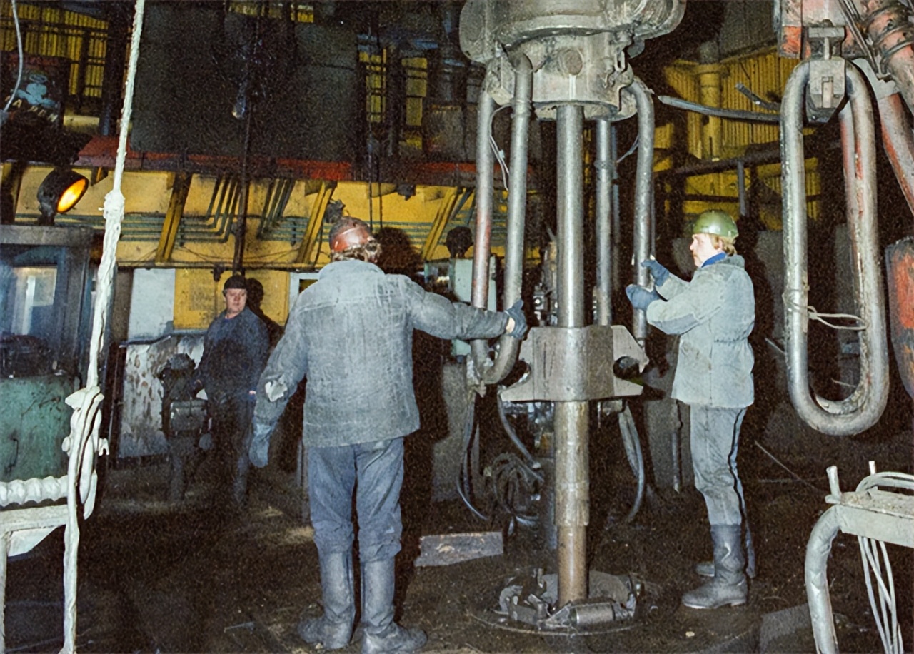 苏联挖地球12000米挖出了什么,苏联当初为何停止向地心挖掘