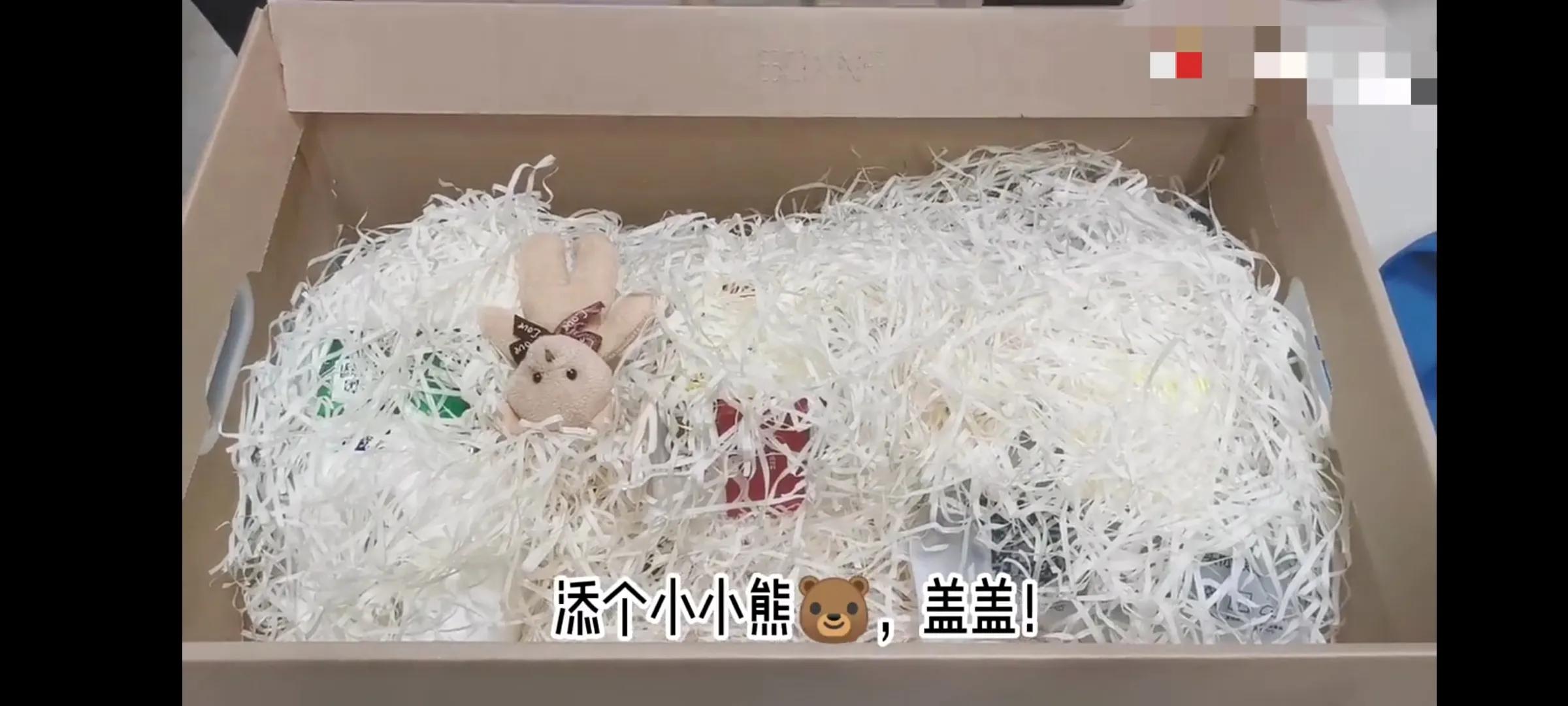 沸沸扬扬的“六周年拉菲草”，到底是什么？