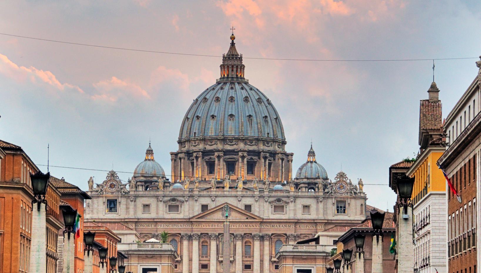 梵蒂冈军队人少为啥,梵蒂冈历史上被打过吗