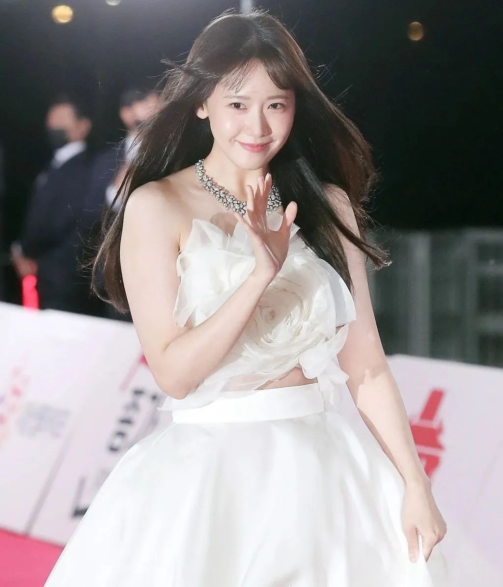 汤唯与iu,汤唯在韩国跟iu一样火吗