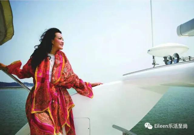 蹭儿媳出位？顶流抓马贵妇是怎么炼成的？