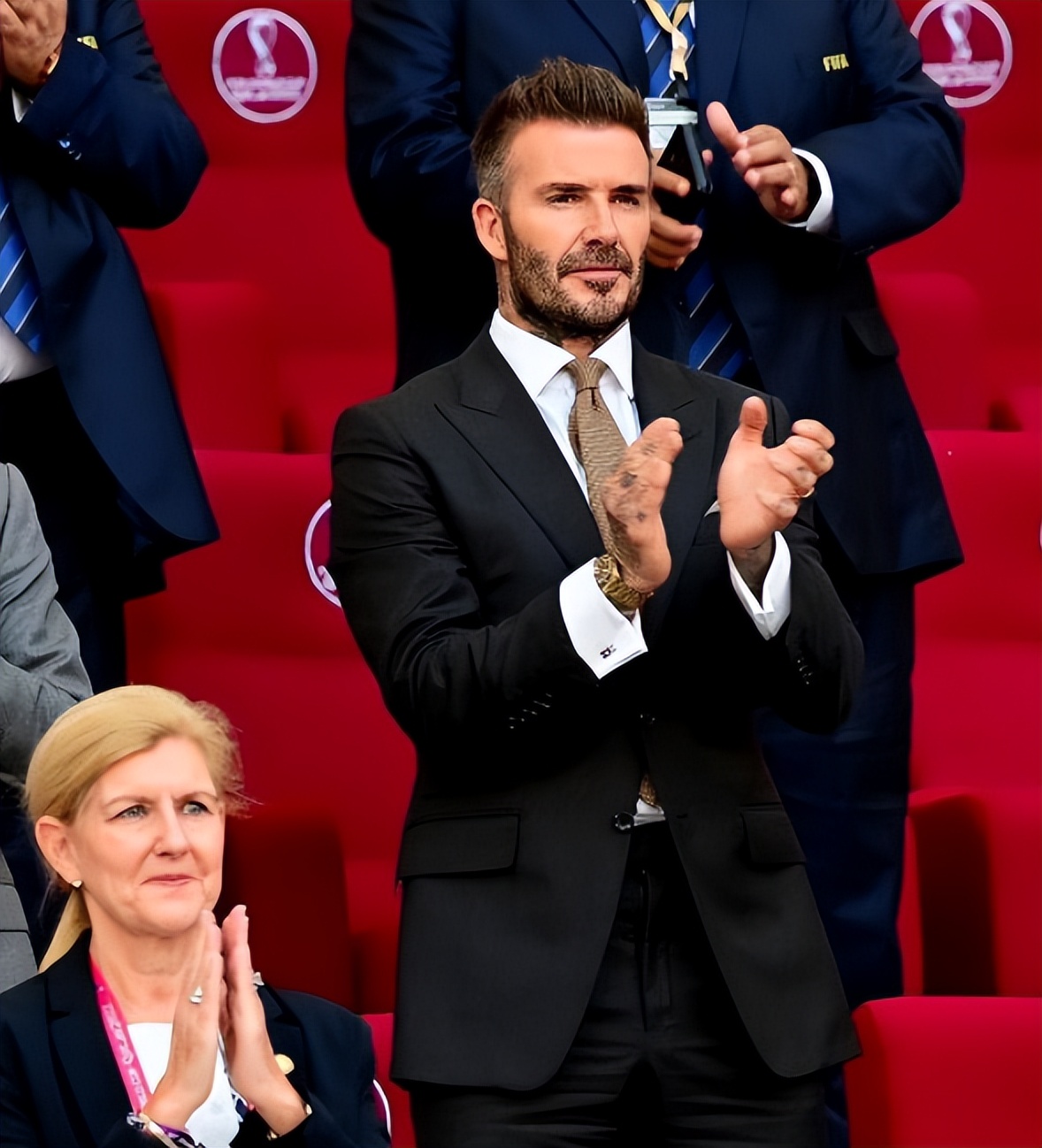 2010年贝克汉姆重回曼联,贝克汉姆卡塔尔世界杯帅照