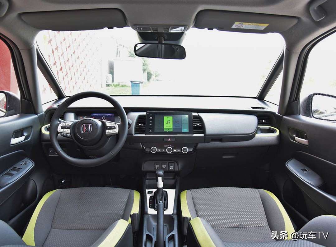 飞度发动机内部强化,飞度原版rs尾翼