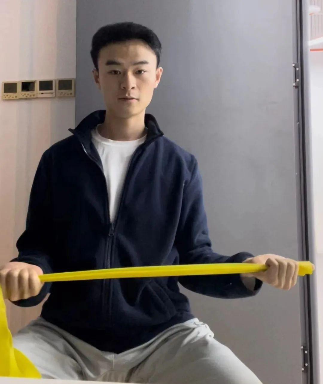 肩袖撕裂的初期应该怎么治疗,一招教你学会肩袖撕裂的mri诊断