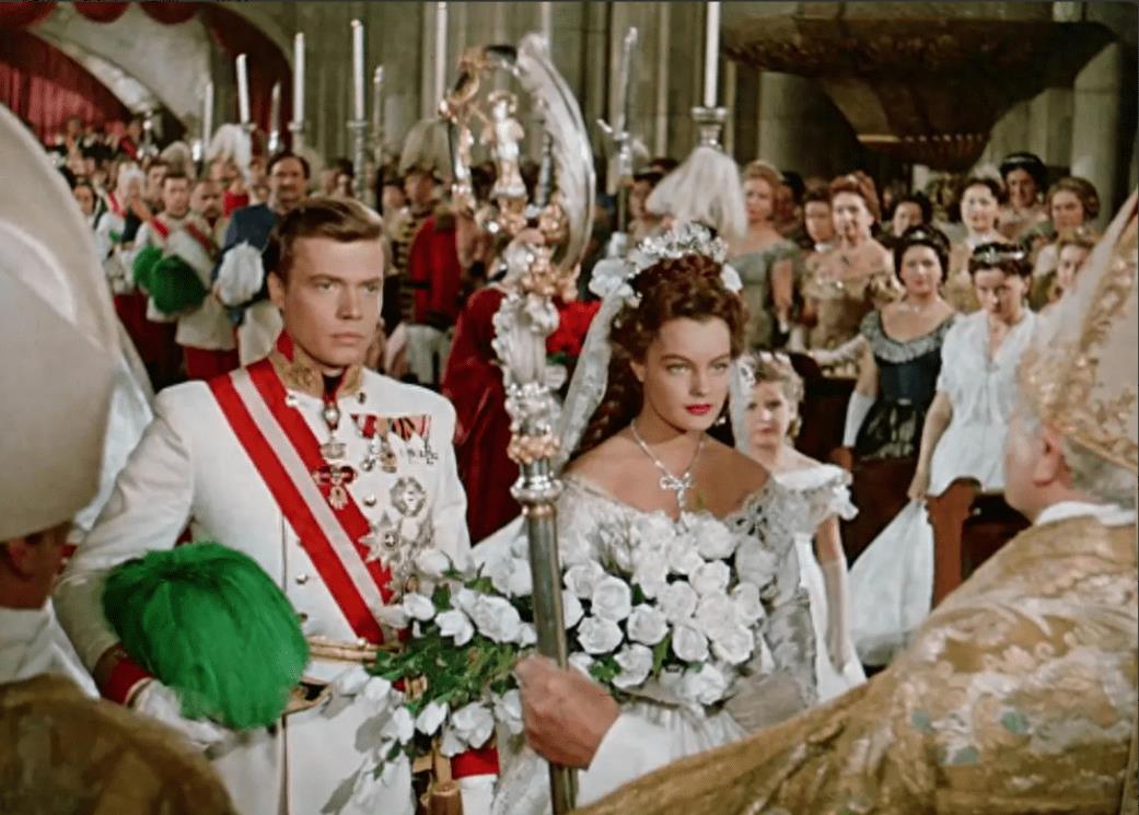 历史上的茜茜公主：比电影中的更漂亮，她是童话中美丽的皇后