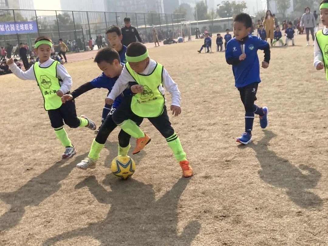 放飞梦想|二年级组率先打响杭州春晖小学第一届校园足球联赛